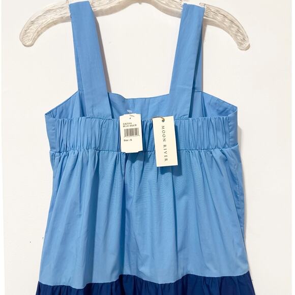 NWT: Moon River - Women's Blue, Colorblock, Maxi Dress (size Small) - Picture 3 of 4